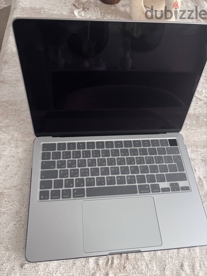 MacBook Air M5 / 13-inch 3