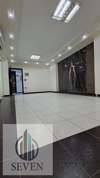 *Office for Rent - 160 sqm, licensed and fully air-conditioned, Zahraa Al Maadi, next to Carrefour, prime location for companies*