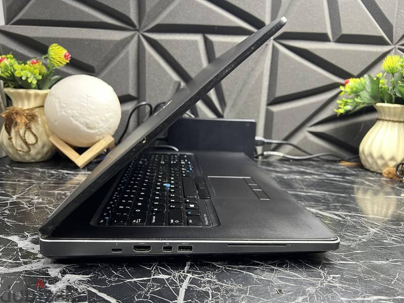 dell precision 7720 1