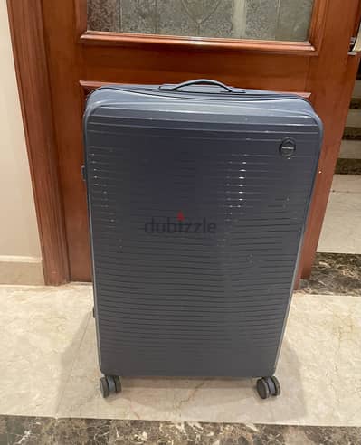 شنطة سفر حجم كبير اكبر مقاس  Travel luggage