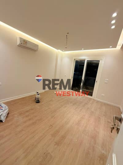 Ground Apartment For Rent in Mountain View I City October
