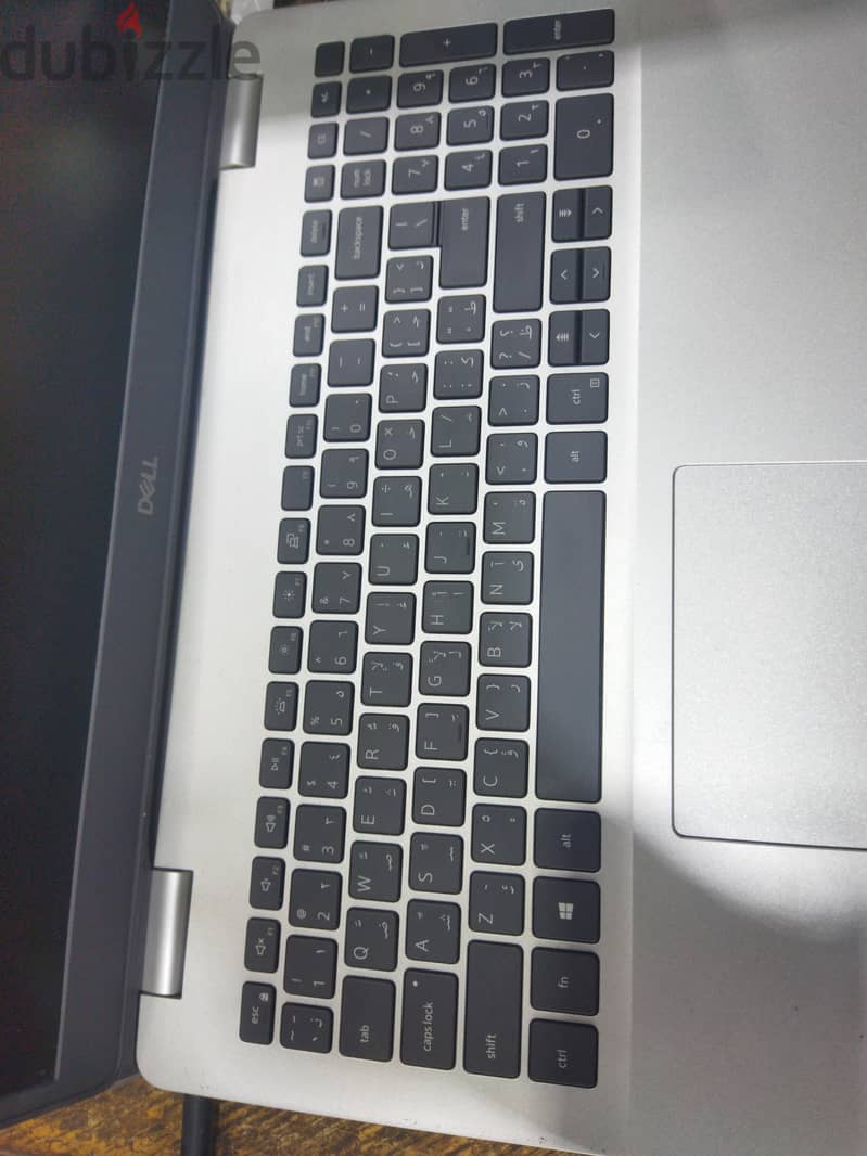 dell Inspiron 5593 1