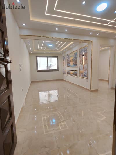 Apartment for sale 3 bedrooms and reception fourth floor bathroom and kitchen buildings 2000