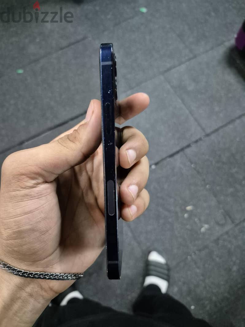 Apple - iPhone 12 3