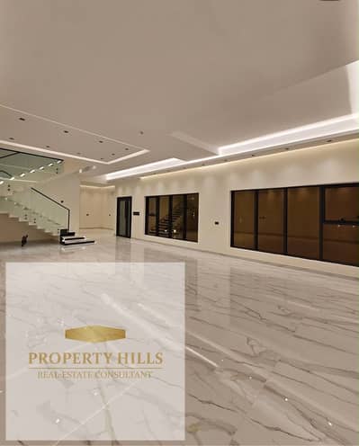 Discount on villa price 30% Compound palm hills Community very high landscape view Villas only and security and guarding all the time in the gathering