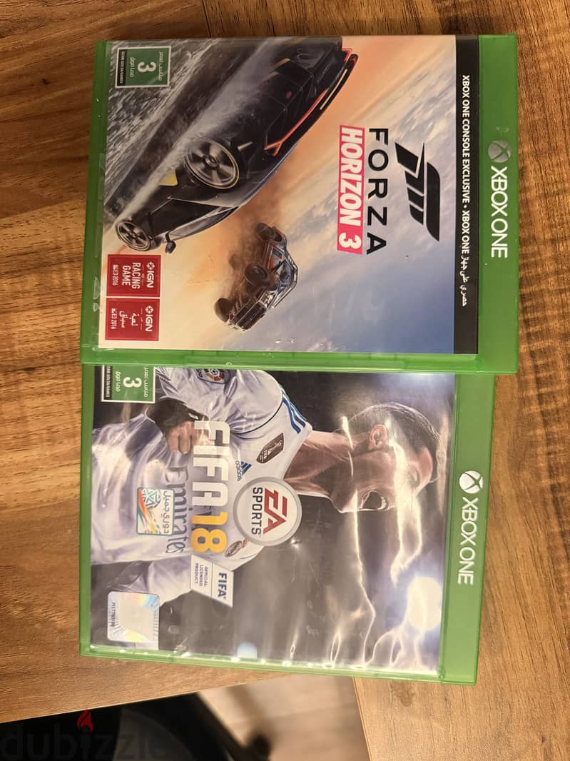 Xbox one S (1TB) 3