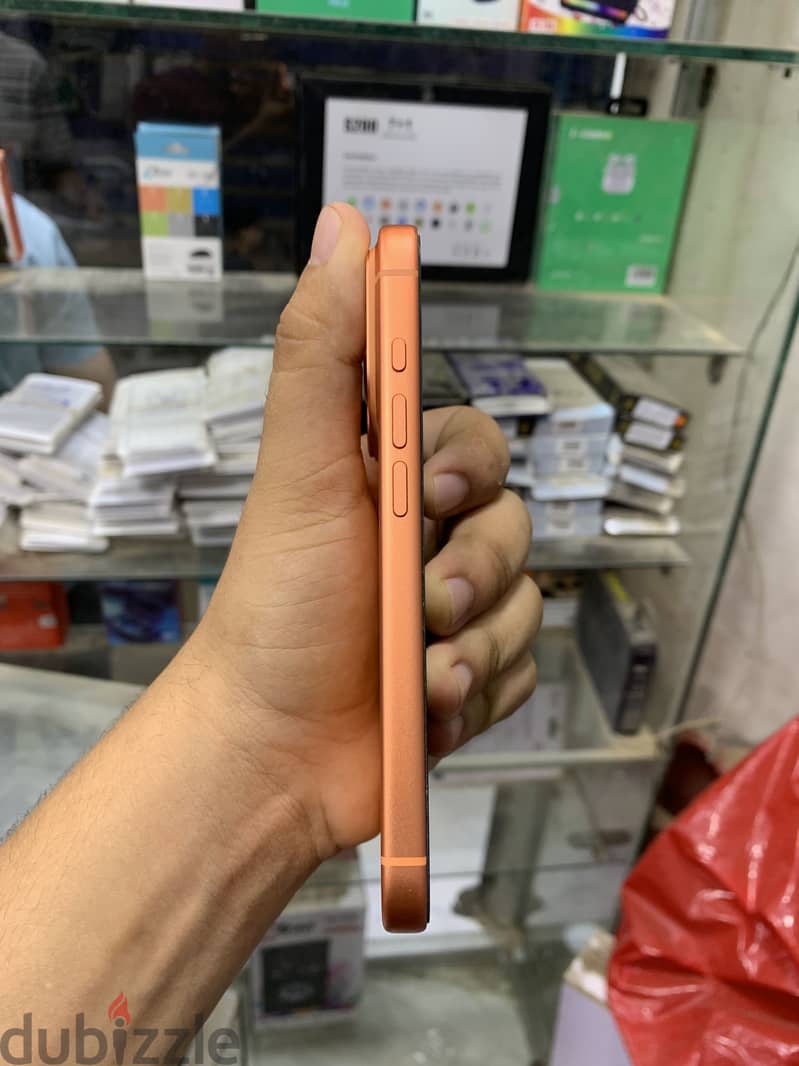 Apple - iPhone 17 Pro 1
