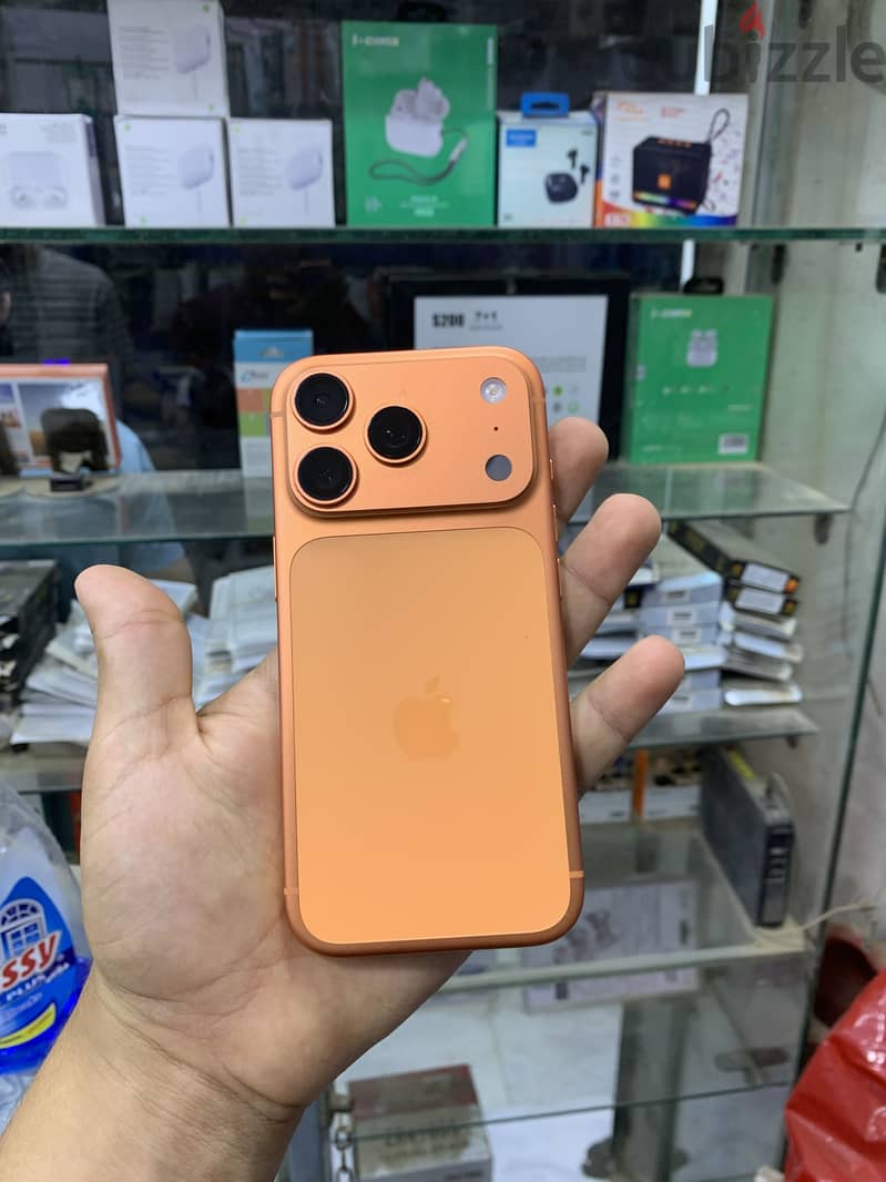 Apple - iPhone 17 Pro 4