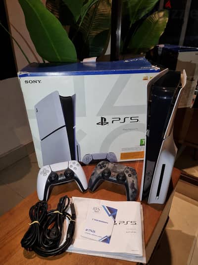 Ps5 Slim CD 1Tb لسه ف الضمان