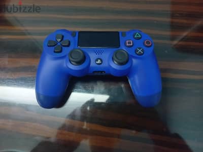 ذراع بلايستيشن 4 أصلي زيرو (DualShock 4) - بحالة ممتازة