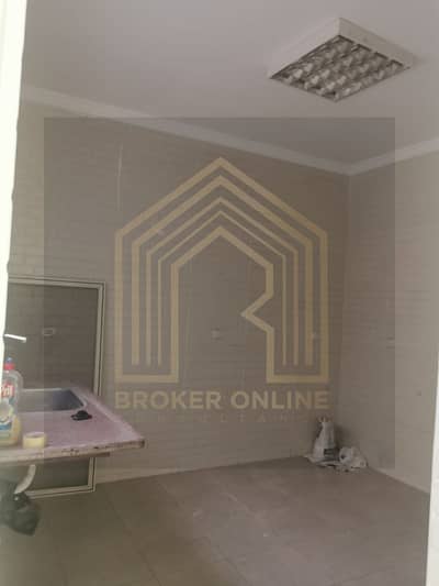 For rent a vacant apartment in Sheikh Zayed [ Ninth district ] area 180 meters - Prime location