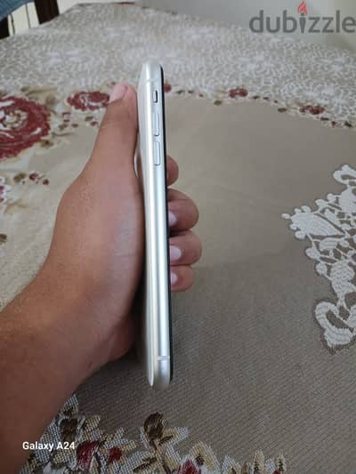 Apple - iPhone 11