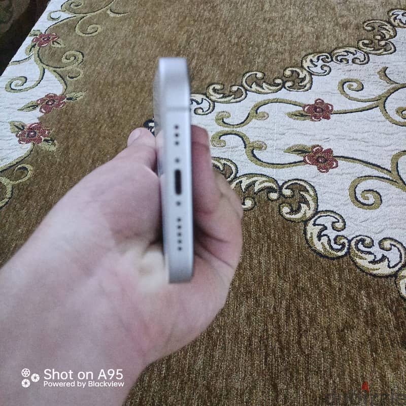 Apple - iPhone 13 5