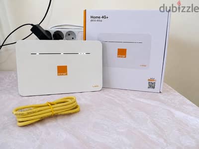 راوتر Orange Home 4G+Huawei B535-932a بحاله ممتازه جدا يشبه الجديد.