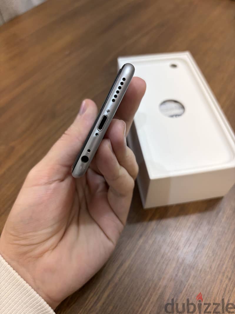 iPhone 6S 64gb silver 12