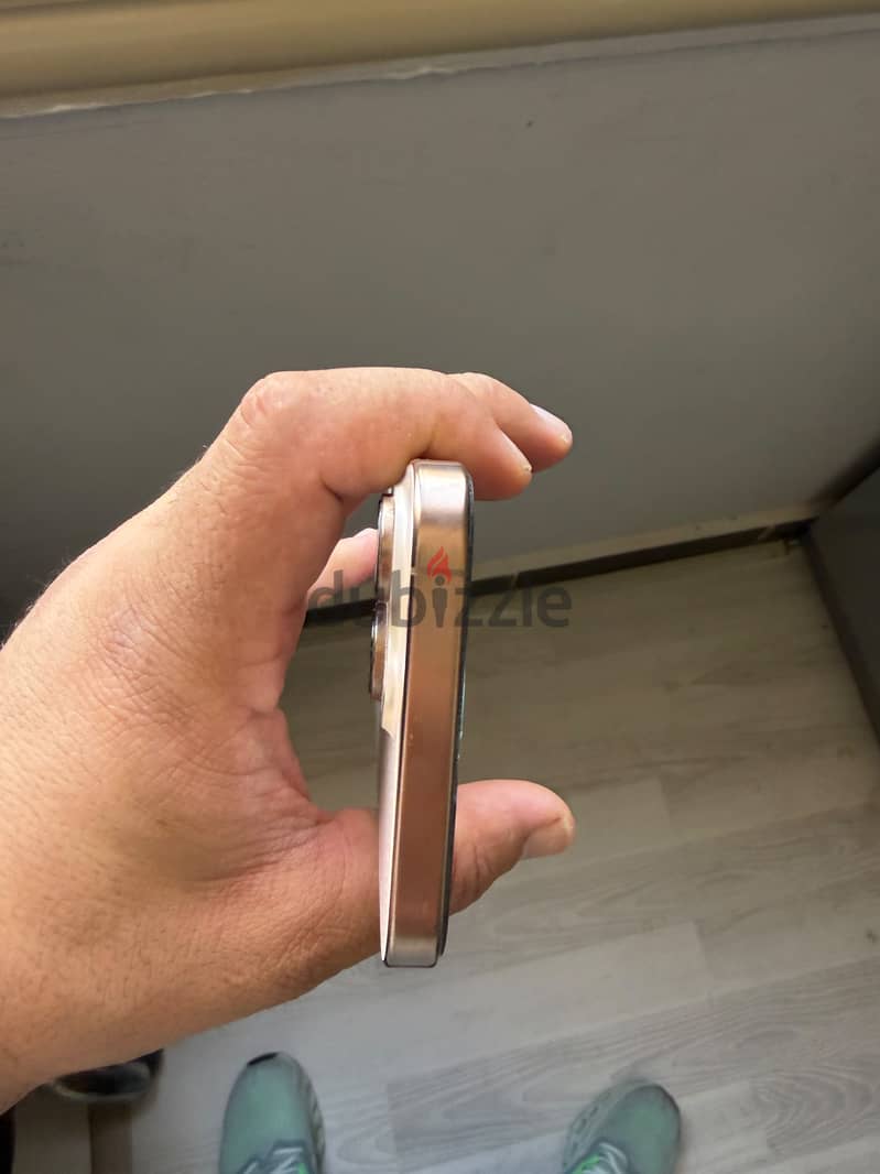 Apple - iPhone 16 Pro Max 2