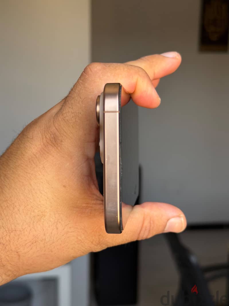 Apple - iPhone 16 Pro Max 4