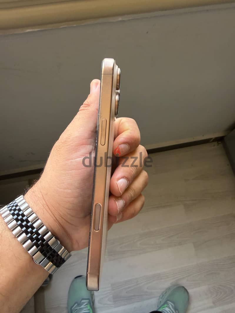 Apple - iPhone 16 Pro Max 5