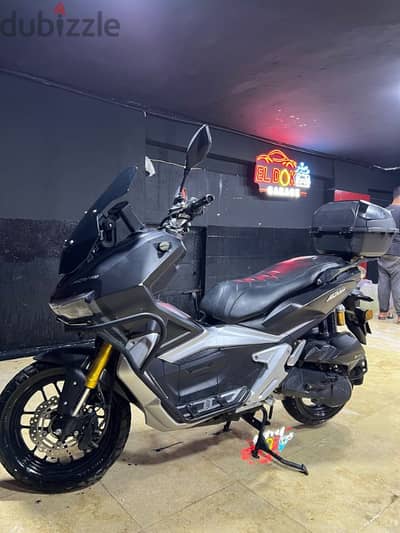 سكوتر فيجوري ADV 2025 عداد 10 الاف
