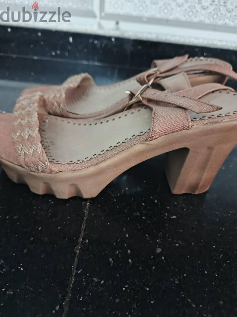 size 38 37 14