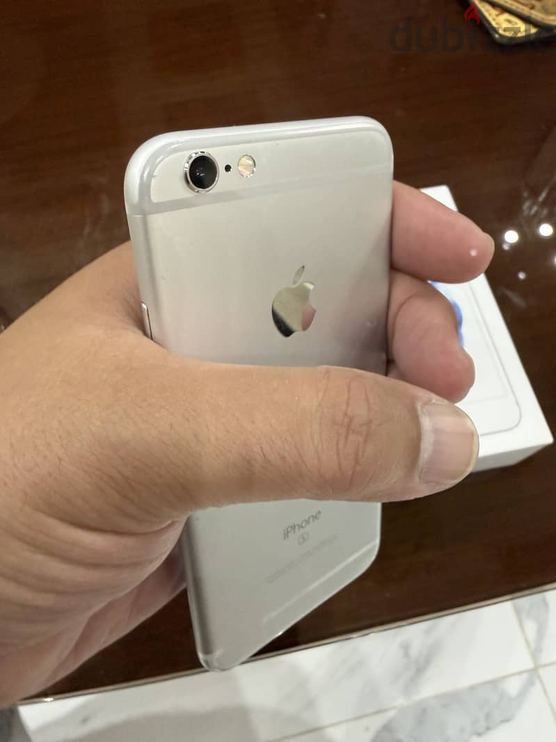 Apple - iPhone 6S 4