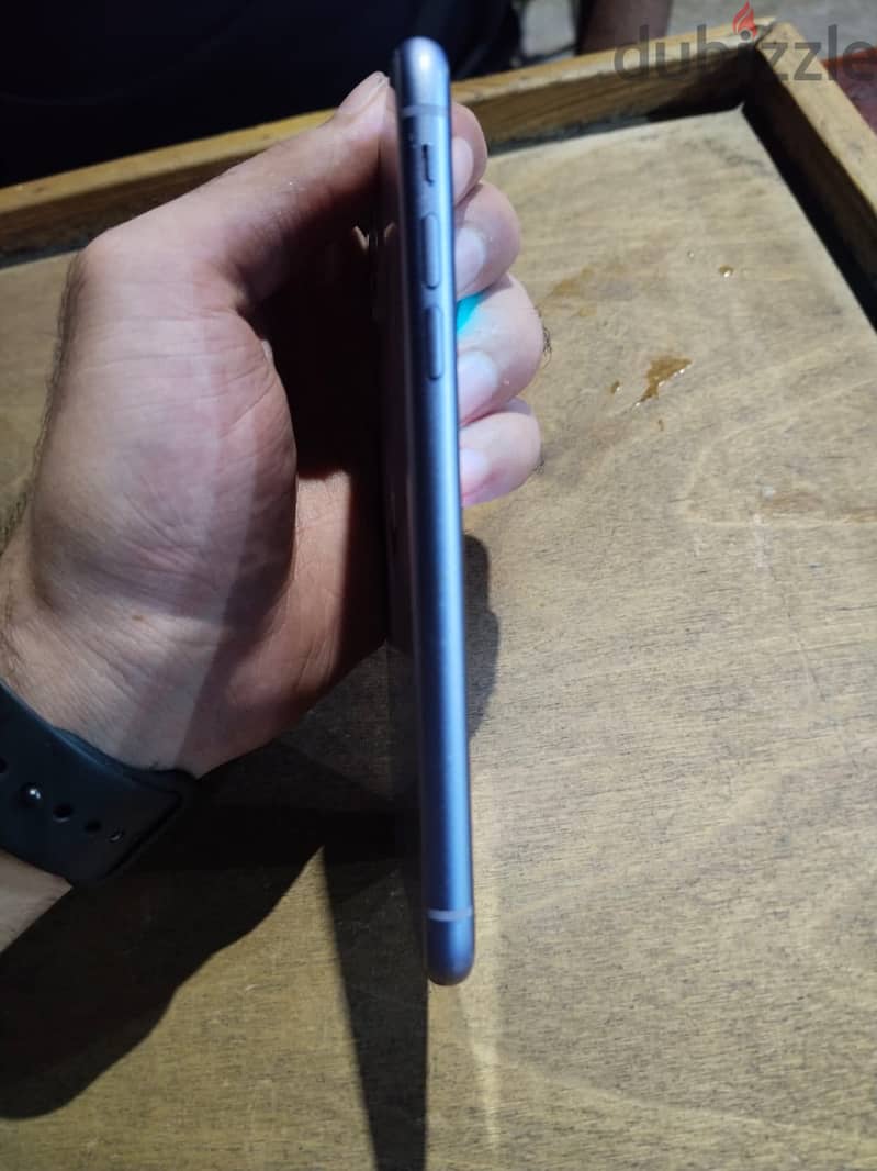 Apple - iPhone 11 2