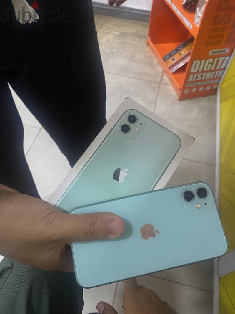 Apple - iPhone 11 2