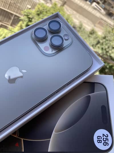 آبل - آيفون 16 برو ماكس