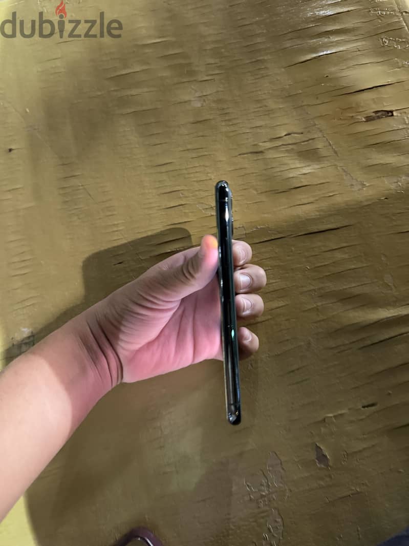 Apple - iPhone 11 Pro 2