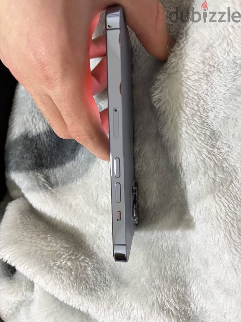 Apple - iPhone 13 Pro 1