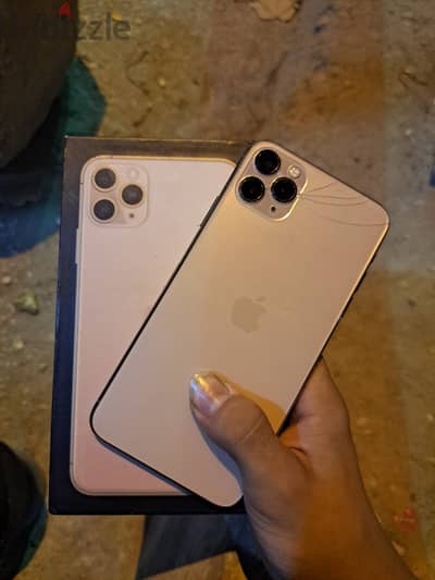 ايفون 11 برو ماكس وتر بروف