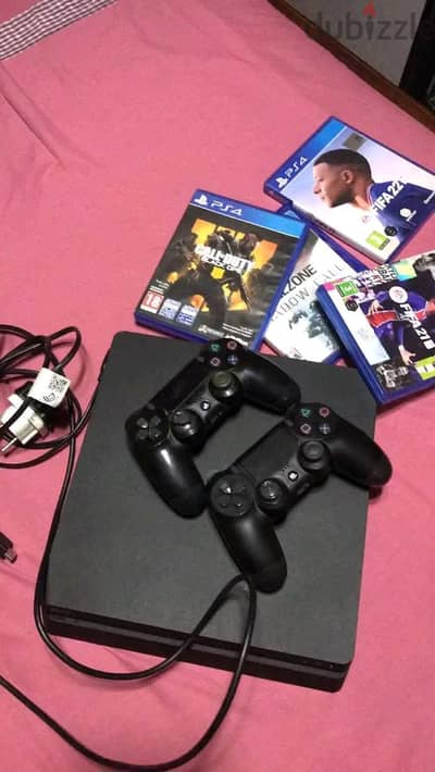 PS 4      بلاستيشن 4