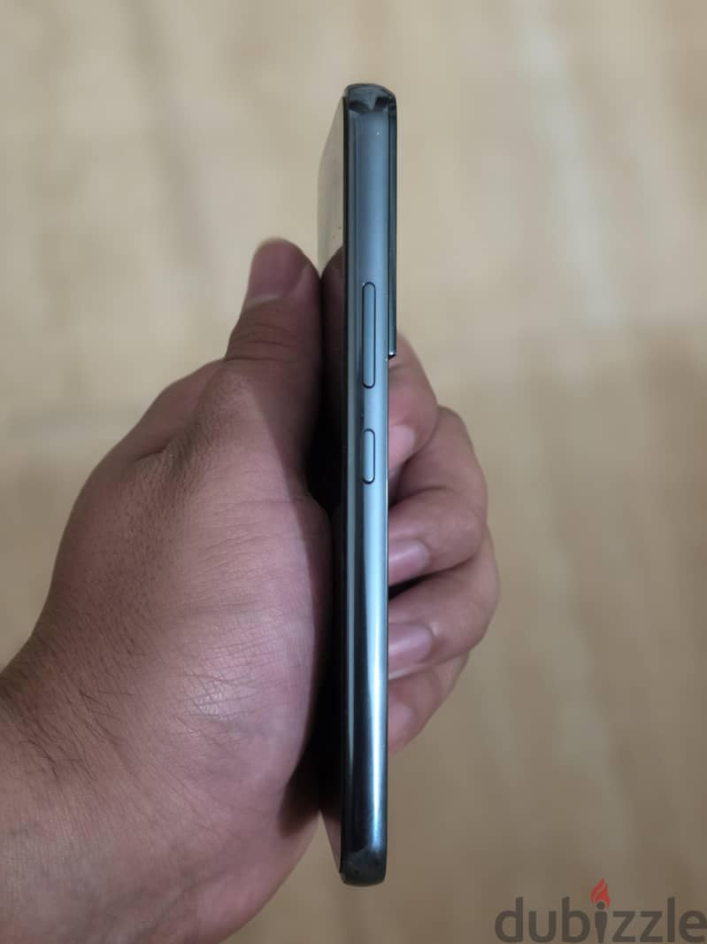 Samsung S22 4