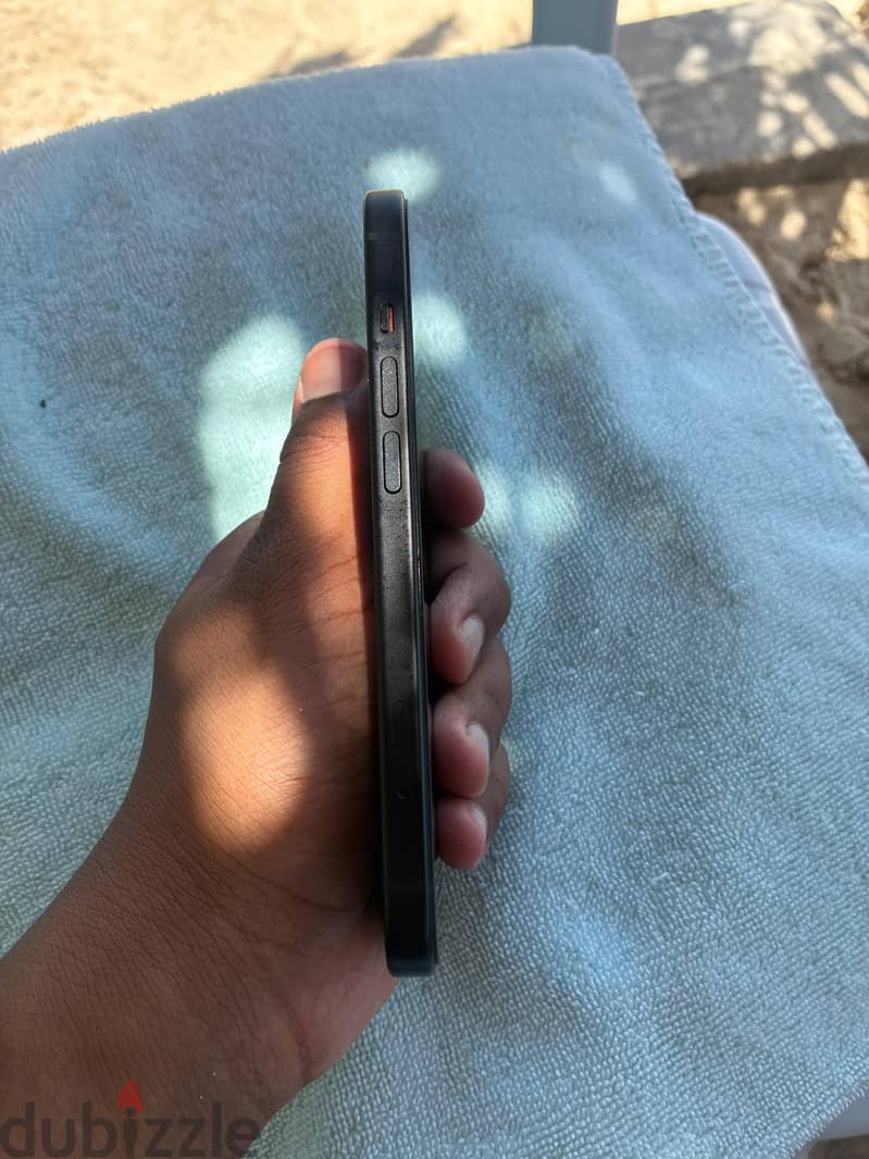 Apple - iPhone 15 4