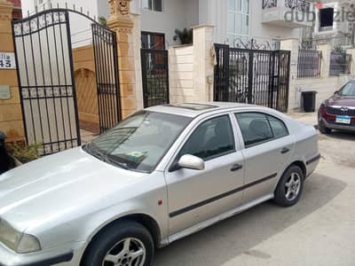 سكودا أوكتافيا 1998