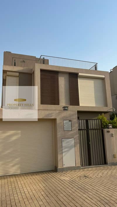 Villa for sale in SODIC East Al Shorouk with installment over 10 years minutes to Suez Road