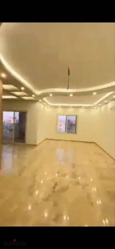 شقة للايجار في فيلات الدفاع الوطني  موقع متميز