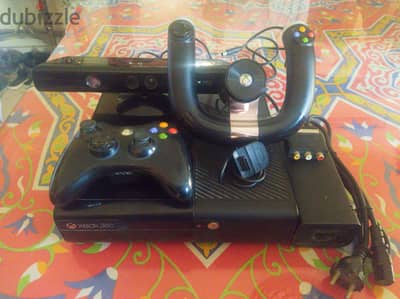 للبيع جهاز اكس بوكس Xbox 360 E الأصلي بمساحه 500 جيجا بحاله ممتازه جدا