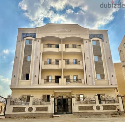فرصة مميزة بالأندلس، شقة ١٧٥م² بقرب الجامعة الأمريكية