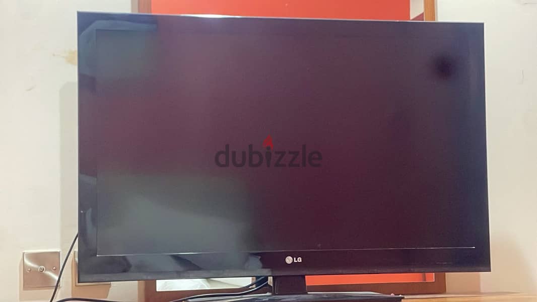 TV LG 42” perfect condition 1