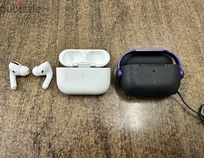 Apple Airpods pro 1st Gen.