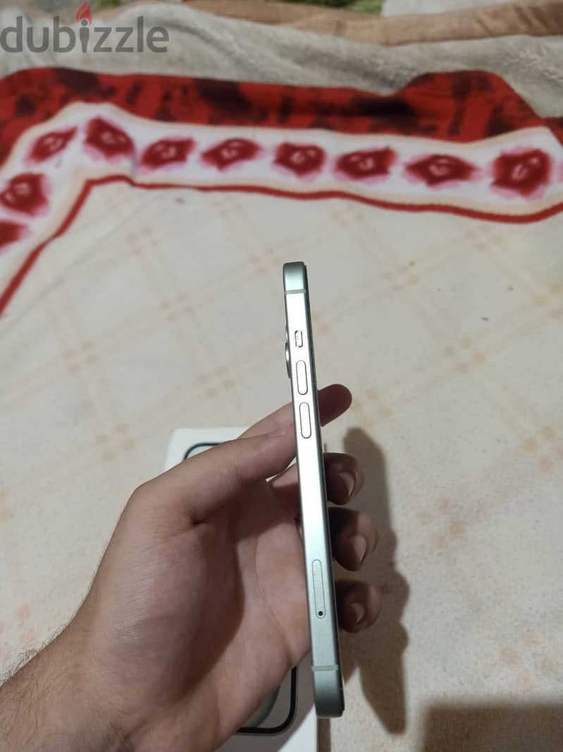 Apple - iPhone 15 3