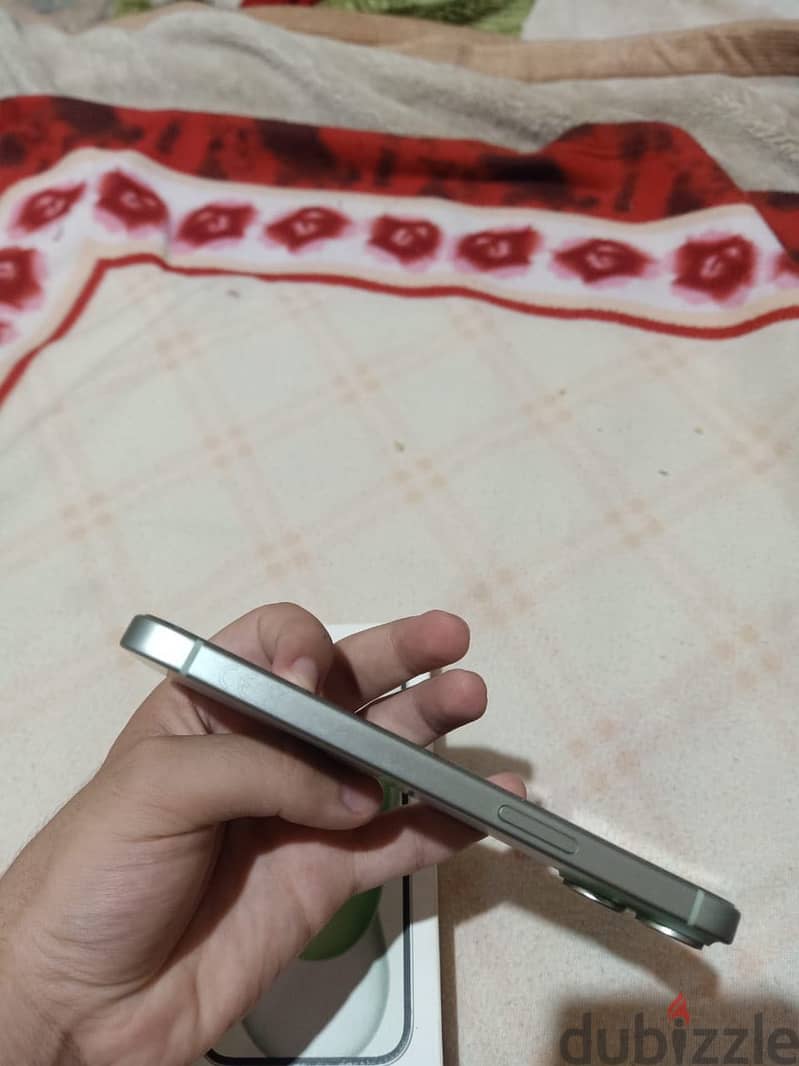 Apple - iPhone 15 8