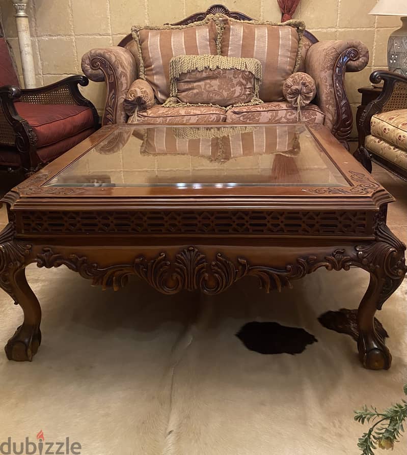 Sofa and Table for sale 4