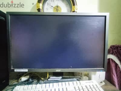 شاشه acer ٢٤ بوصه و ٧٥ تردد هرتز