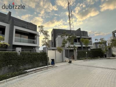 استلم فوري Quadro Villa بالشيخ زايد علي شارع النزهة بجوار الربوة والنادي الأهلي
