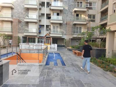 شقة للبيع 140م بحديقة خاصة استلام فوري فيو رائع بماونتن فيو اي سيتي