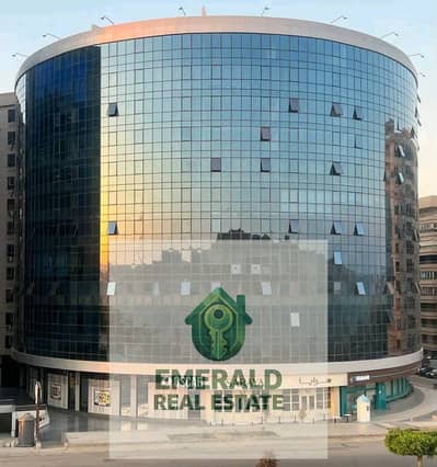 For rent, an administrative office space for companies 320 sqm, air-conditioned, in the Rayhana Plaza administrative building, Zahraa Al-Maadi, the main