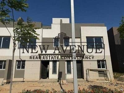 Ready to move Townhouse for sale at Palm Hills New Cairo  with installments