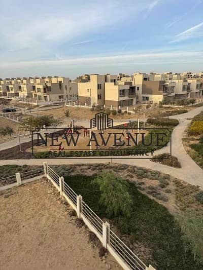Ready to move Corner Villa Type C Very Prime location in Palm hills new cairo-Overlooking on landscape From 3 Sides